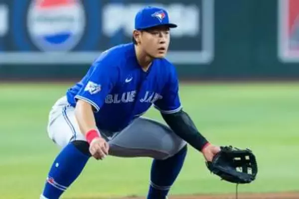 岡本和真に「正式に謝罪します」　好守連発で“誤算”…ブ軍ファン手のひら返し