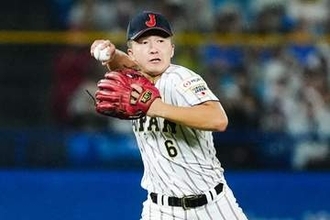 逸材が直面した壁「難しい」　甲子園を沸かせた神守備の裏で…監督があえて狙った“転向”