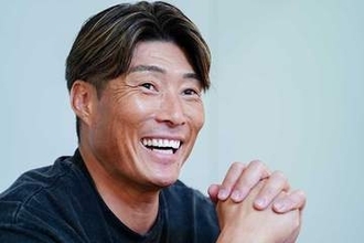 美女チアの中でも「スタイル良すぎ」　188cmの“マッチョ”に熱視線「キツネ史上一番可愛い」