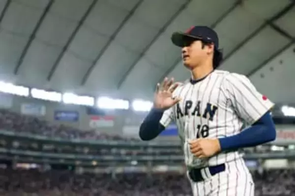 侍J戦で中継カメラが捉えた“超人気女優”　大谷らHRを目撃…Netflix生配信に登場