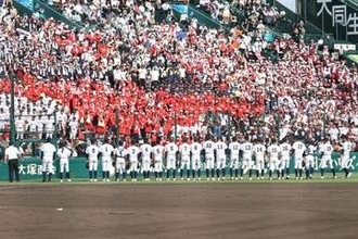 甲子園でぶっつけ本番「間に合わない」　顧問が頼った卒業生…初勝利を後押しした“魅惑の踊り”