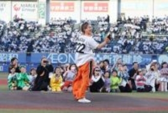 「リアルピース」がセレモニアルピッチ　5人組アイドル「益田投手に『風を感じてきて』と」