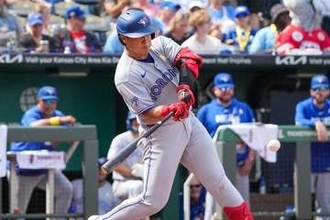岡本和真、メジャー1年目で30号　大谷＆村上で史上初の日本人30発トリオ、敵地騒然の豪快弾
