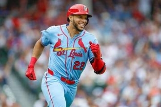 カージナルス新人が3打席連続HRの衝撃デビュー　23歳バエス、MLB史上初の快挙…全方向へ完璧アーチ