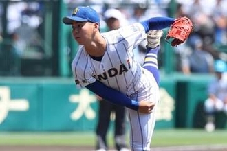 甲子園で窮地も「いい意味で気楽に」　父親が感じた成長…2年生エースが研ぎ澄ました“強心臓”