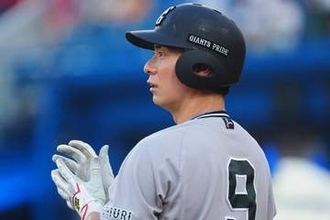球審を“騙した”右手「紛らわしいねん」　巨人戦で珍事…まさかの要求違いが「おもろすぎる」