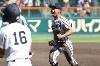 世界に発信された高校球児の“神業”「最も刺激的」「ヤバい」　海外放送もゴクリ