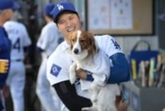 巨大な愛犬デコピンが“初登場”　大谷らLAスターと堂々共演…新たな名物スポットに