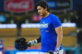 大谷翔平の“行動”をLAメディア一斉速報　気になる一挙手一投足…「寄贈」された逸品