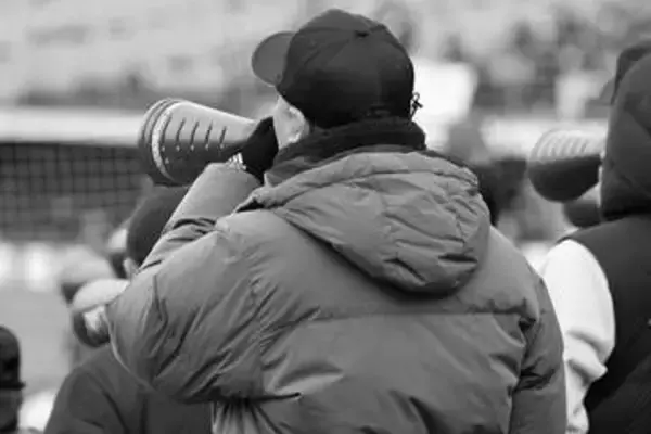 学童野球で子どもの成長機会を奪う“親のNG行動”　「至れり尽くせり」に潜むリスク