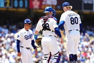 ド軍監督の強制降板「もちろん悔しい」　悔しさ募る14球の粘り負け…エ軍17番に脱帽
