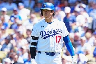 大谷翔平の“1日限定品”が「センスありすぎ」　お披露目は2打席のみも「似合ってる～！」