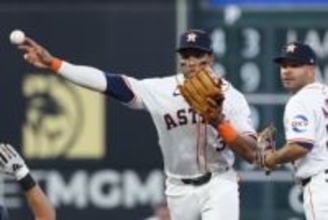 突然の来日から2週間…MLBスターが歓喜の報告　アスリート妻に捧げた指輪「あなたと一生」