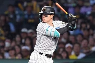 佐藤輝明の一撃に困惑「なぜ入る？」　本塁打を凡打に“錯覚”…ファン唖然「科学的に証明を」