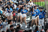「日韓OB戦で“超最強”コラボ実現　両国チア共演のダンスに球場喝采」の画像1
