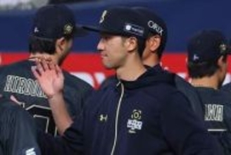 特別ユニに称賛の声も…「ちょっと怖い」　初お披露目の裏で“違和感”「同化しすぎ」