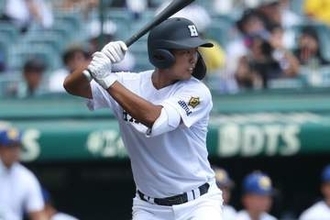 「まさか甲子園で…」　NHK中継でも話題…視聴者驚く“爆音”　世界でバズる応援「センスある」