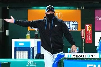 ハム新庄監督が20歳右腕を絶賛「すごい球」　延長12回を無失点…156キロ連発に「2年後は164キロ」