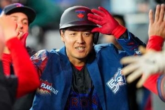 岡本和真と「ウイスキーを飲む」　苦しみ抜いた末の27号…指揮官がご満悦のワケ