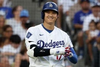 大谷翔平のスパイクが7000万円で落札　直筆サイン入り…米注目「野球史において最高額」