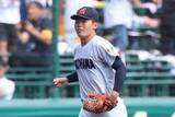 「横浜に「流れ変えられる奴何人おんねん」　超絶レーザーに甲子園騒然「とんでもないな」」の画像1