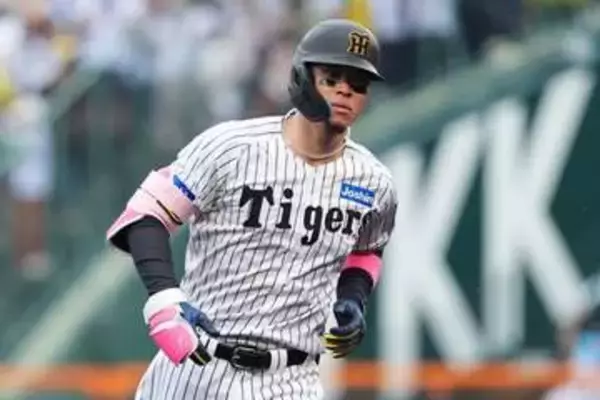 佐藤輝明は「別の惑星にいる」　衝撃“11冠”にMLB関係者もニンマリ…高まる注目度