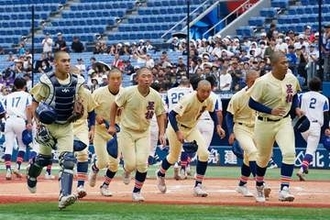 “中学生の甲子園”8強出揃う　星稜中が5年ぶりVへ好発進…春準Vの静岡翔洋中は涙