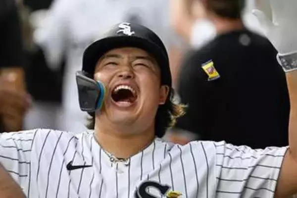 村上宗隆のパワー証明した“49”に騒然「ありえない」　日本ファン驚愕の30号「普通は届かない」