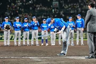 DeNAナインが驚いた100万円の“行方”「ええええ」「エグイ」も…絆感じる微笑ましい光景
