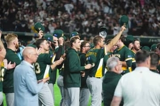 豪州代表が貫いた振る舞いに「胸が熱くなる」　球場全体に示した敬意…ファン「いい文化」