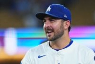 突然の“別れ”から1か月半…ド軍左腕が届けた決意　SNSで報告…ファン反応「君が必要だ」