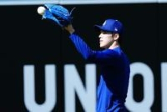 平日9時…日本ファン驚愕「え!?!?」　朗希を“挟む”世界的VIPに「マジかよ」