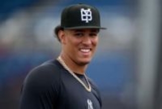 2月なのに衝撃165キロ…最強ジャッジを制圧　22歳有望株に米騒然「一体何者」「不公平」