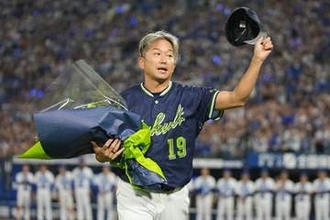 横浜に広がった異例の光景「うん、泣く」　敵地なのに自然発生…“4文字”に「胸が熱く」