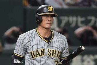 阪神OBが「現役選手以上の体格」　甲子園降臨の44歳…ユニ姿に驚愕「代打で復帰して」