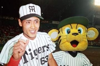 甲子園“改造”がきっかけ…新庄剛志がスターになった裏側　低迷続きの阪神が下した決断