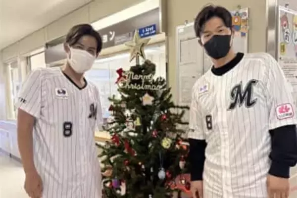 ロッテ中村奨吾、こども病院を訪問「試合に出て元気を届けたい」　今江氏とともに寄付も