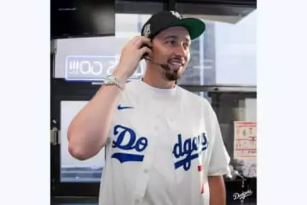 ド軍282億円左腕が“電撃出没”　まさかのバイト？…ドライブスルーに広がった衝撃の光景