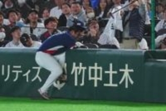 韓国代表のアクシデントで…寄り添った“侍戦士”　対戦中のさりげない行動に感動続出「誇り」