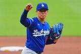 「“見殺し敗戦”も…山本由伸は「光り輝いた」　LAメディア絶賛の快投、証明するエースの価値」の画像1