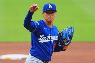 “見殺し敗戦”も…山本由伸は「光り輝いた」　LAメディア絶賛の快投、証明するエースの価値