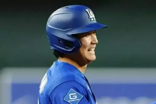 大谷翔平が思わずよろけ…二塁打後にまさかの“攻撃”　中継で発見した「嫌がらせ」