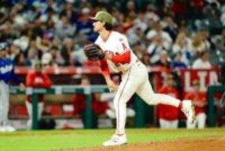 大谷の打席直後…ド軍戦で珍事発生　大量13点リード…“白旗”エ軍が野手登板、本拠地騒然