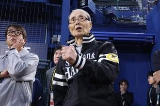 鷹・王貞治会長「OBとして嬉しい」　松井新監督にエール「一番成功して欲しいと思っているのは長嶋さん」