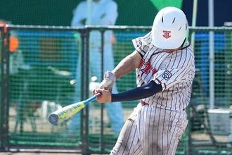 お腹・胸郭を使わないスイングは「頑張った感だけ」　“力感ゼロ”で強く打つティー打撃