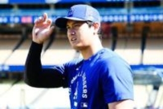 大谷翔平、菅野智之とWBC以来の再会　お辞儀で挨拶→直立不動で談笑…元エ軍同僚とも交流