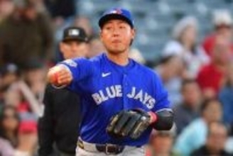 中継で見た岡本が「すごw」　まさかの“身のこなし”にファン注目「珍プレー集を」
