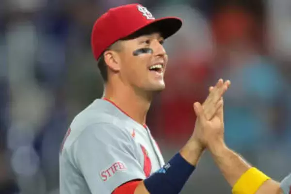 ヌートバー、年俸8.4億円に決定…球団発表　3.8億円増、昨年は年俸調停で“勝利”