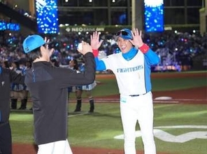 7連勝のハム新庄監督が「うちの投手にも真似してほしい」　称えた相手エースの“投球術”