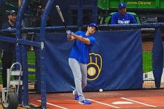 大谷翔平、屋外フリーで推定140m特大弾　スタンド最上段へズトン…“超至近距離”打撃も